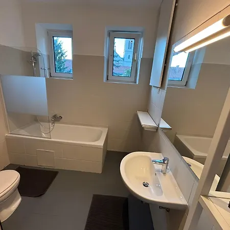 8 Josef 3rd Floor 44 M2 *